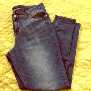 Oldnavy Mid-Rise Rockstar size 14 (distressed)